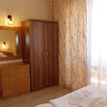Апарт-готель Tourist Complex Rose Village