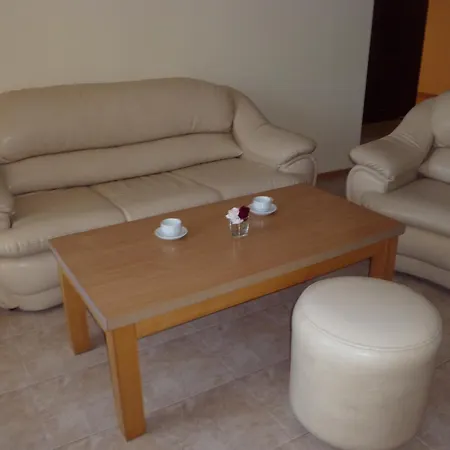 Tourist Complex Rose Village Hotel de apartamente