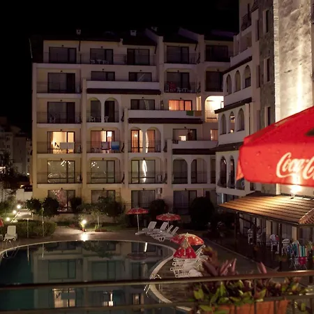 Tourist Complex Rose Village Hotel apartamentowy