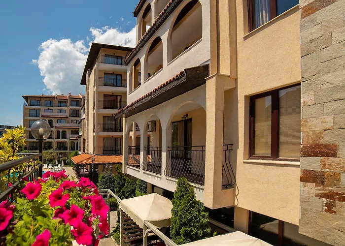 Апарт-готель Tourist Complex Rose Village