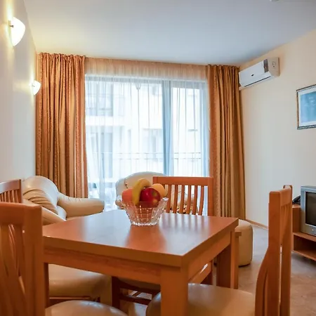 Tourist Complex Rose Village Апартхотел