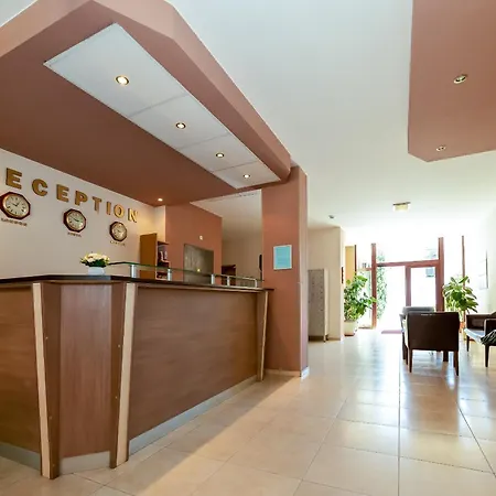 Апартхотел Tourist Complex Rose Village Слънчев бряг