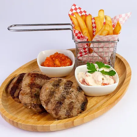 Tourist Complex Rose Village Апартхотел