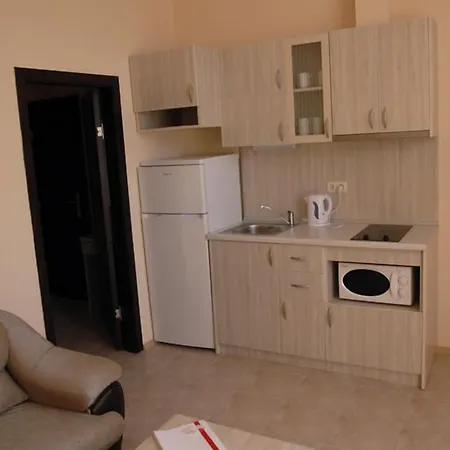 Tourist Complex Rose Village Ξενοδοχείο με διαμερίσματα