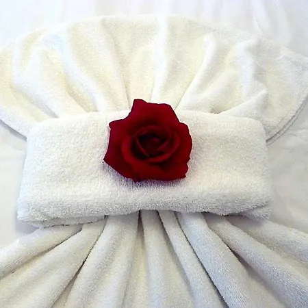 Tourist Complex Rose Village Aparthotel 3*