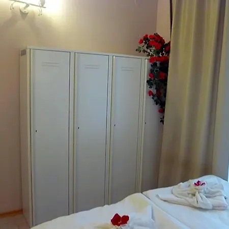 شقة فندقية Tourist Complex Rose Village 3*