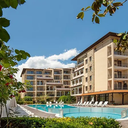 Апарт-готель Tourist Complex Rose Village 3*