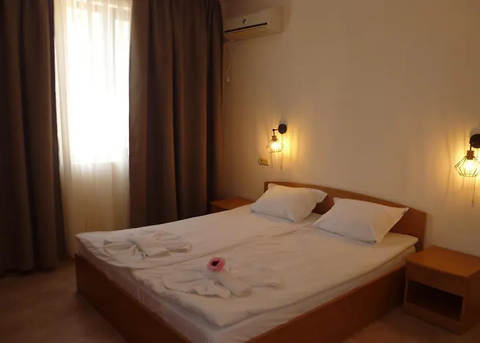 Apart Otel Tourist Complex Rose Village 2*