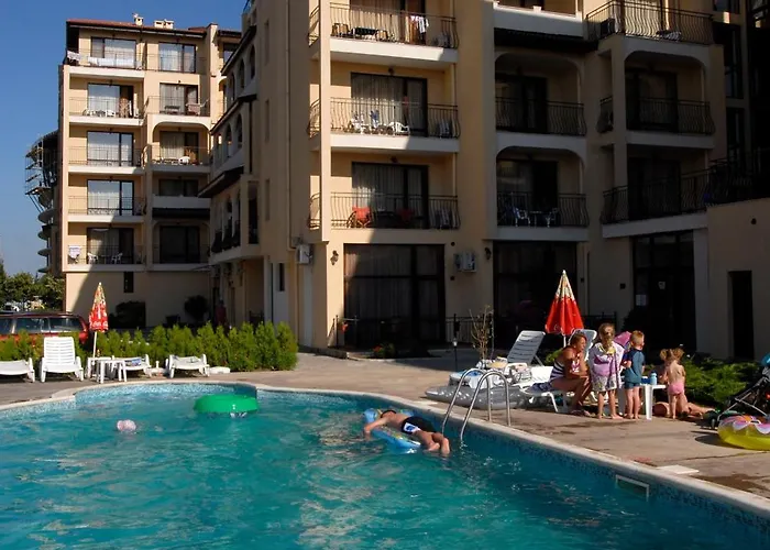 Apart Otel Tourist Complex Rose Village 2*