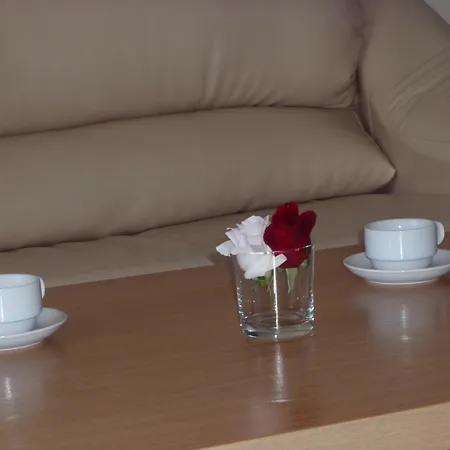 Tourist Complex Rose Village Ξενοδοχείο με διαμερίσματα Σάνι Μπιτς