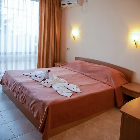 Tourist Complex Rose Village ساني بيتش