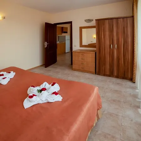 Tourist Complex Rose Village شقة فندقية ساني بيتش